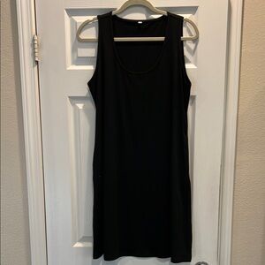 Elegant Black Sleeveless Dress